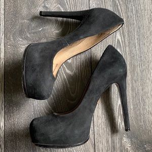 Pour La Victoire Irina Black Suede Pump Size 7.5